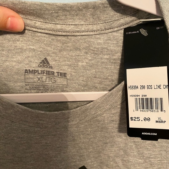 NWT ADIDAS Graphic men’s short sleeve XL light grey - Picture 3 of 3